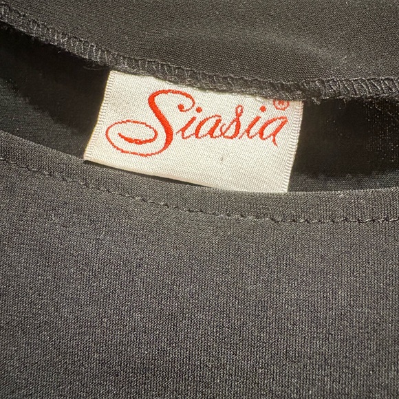 SALE! Women’s Black Ruffled 3-Piece Skirt Suit with Cut-Out SilkTrim - Picture 5 of 9